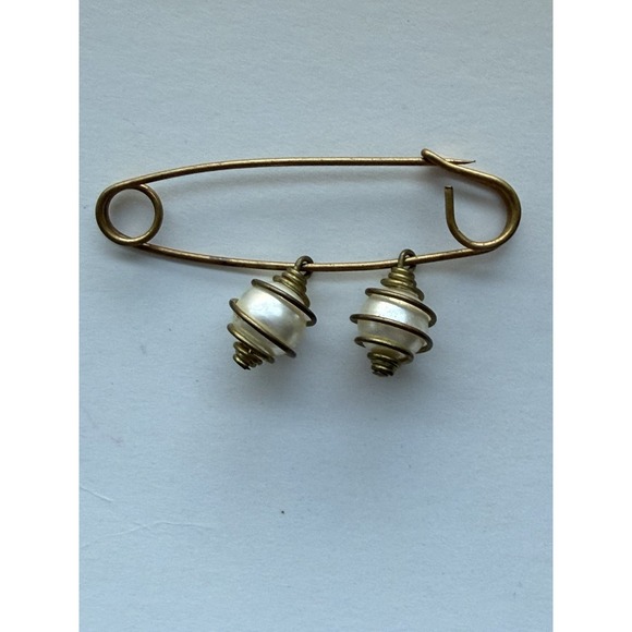 Antique Safety Pin Brooch Gold Tone With Faux Pearls - Picture 5 of 8